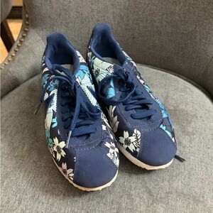 Nike Women's Blue Floral Sneakers